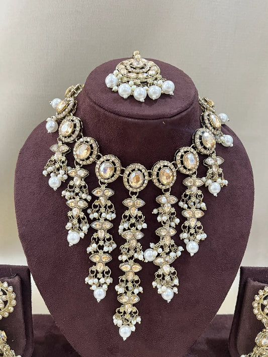 Kundan Necklace V Neck Set - Pearl White