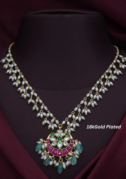 Jadau kundan and beads gold plated necklace