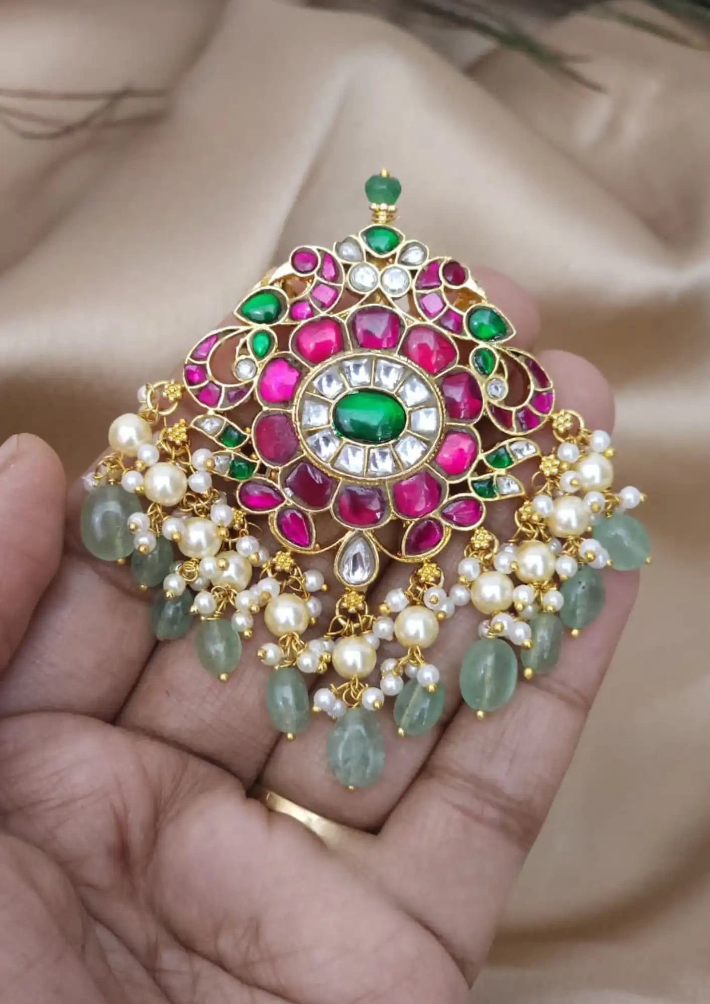 Jadau Kundan Pendant Set Imitation Jewellery Online | Sonaaz India