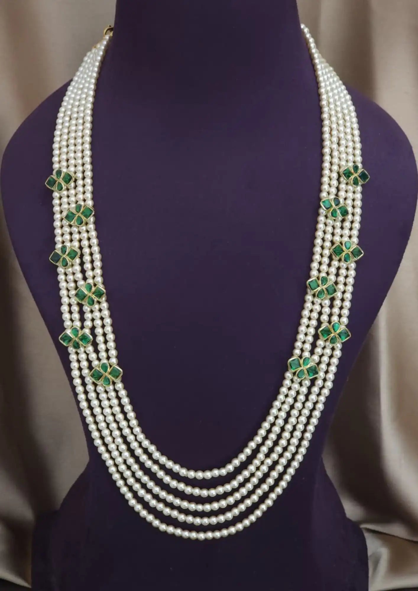 Kundan stone  and pearls necklace