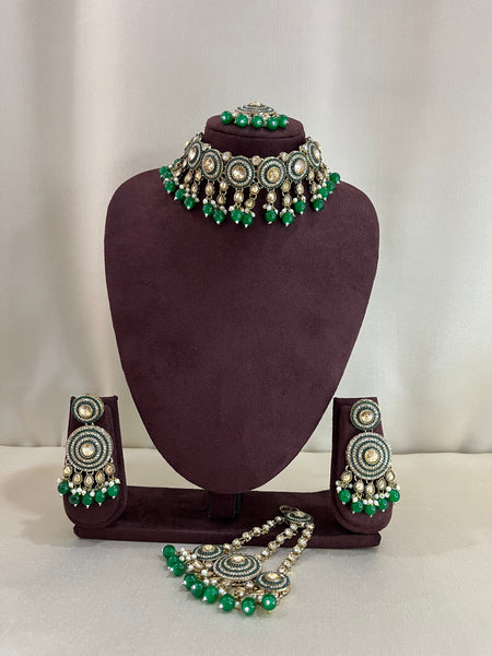 AD Choker Set With Paasa - Emerald Beads