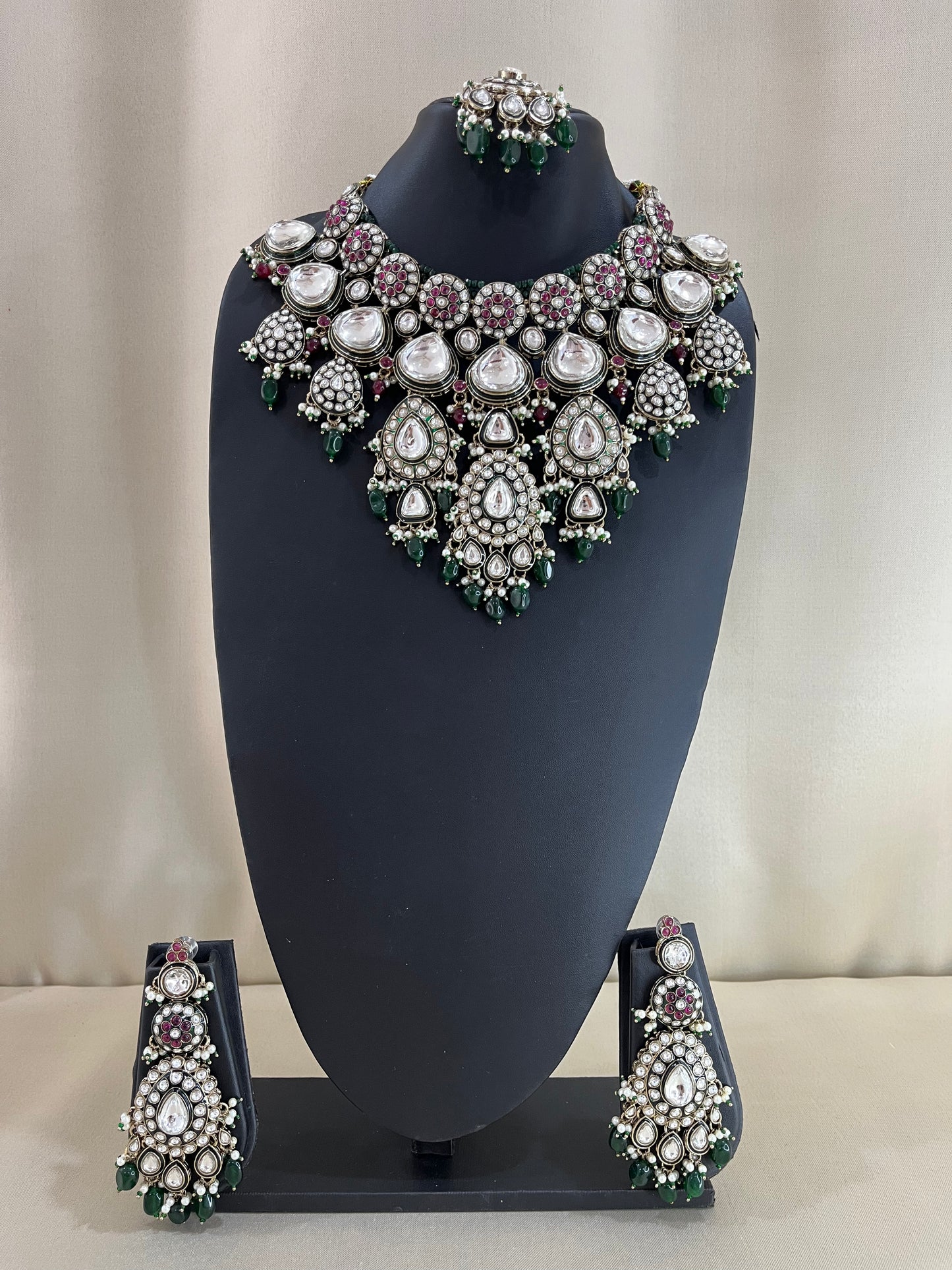Full Bridal Moissanite Kundan Set With Tika - Ruby Green