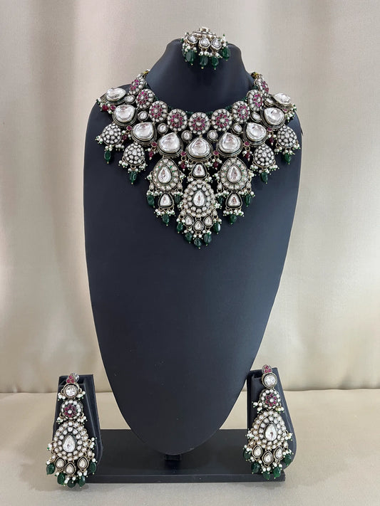 Full Bridal Moissanite Kundan Set With Tika - Ruby Green