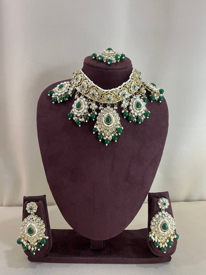 Paachi Kundan Choker Set With Tika - Emerald Beads