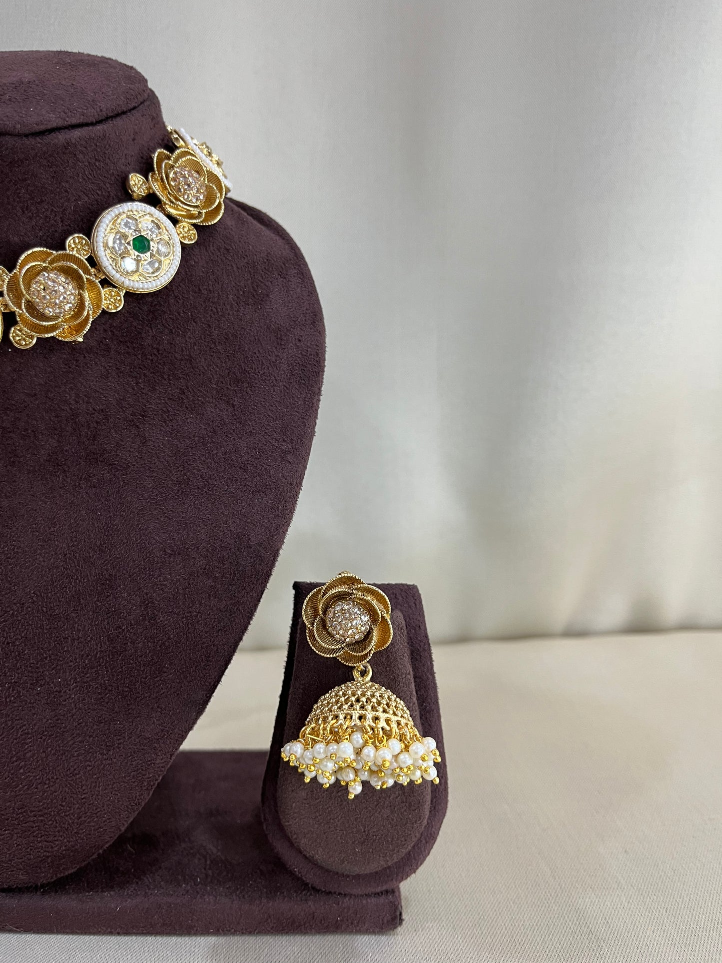 Heritage Pearl Floral Necklace Set - Pearl Gold