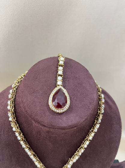 Delicate Kundan Necklace Set - Ruby Red