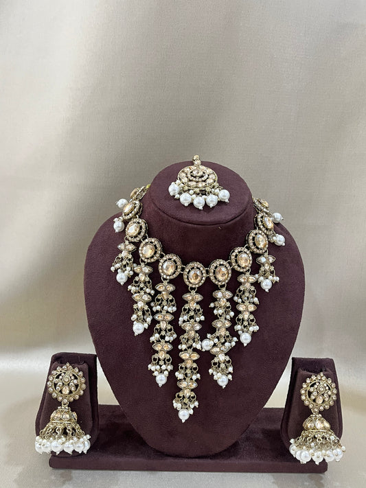 Kundan Necklace V Neck Set - Pearl White