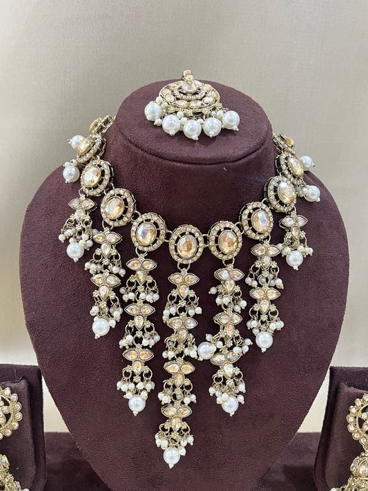 Kundan Necklace V Neck Set - Pearl White