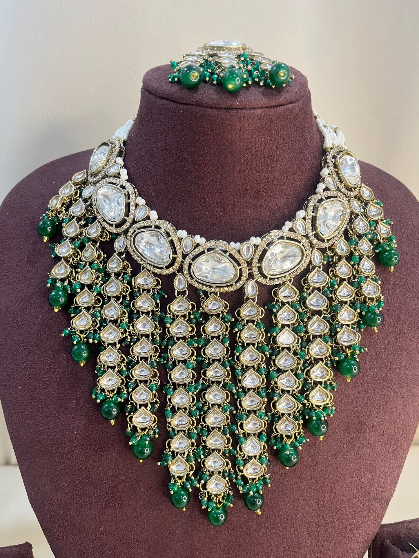Moissanite Kundan V Neck Full Necklace Set - Emerald